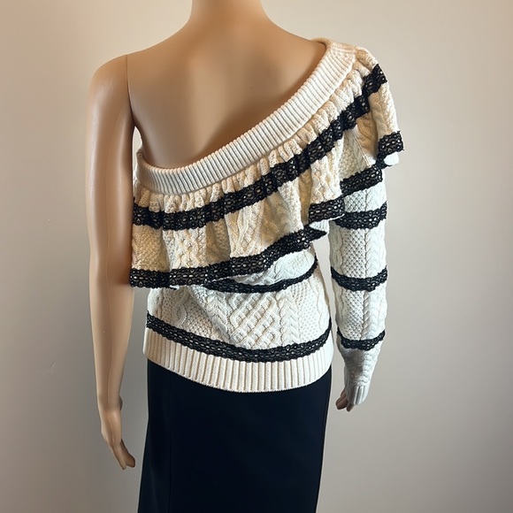 Self-Portrait Ivory Cable Knit One Shoulder Cotton Sweater with Lace Trim - Picture 4 of 5